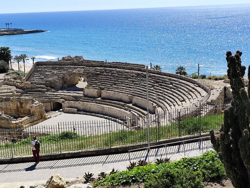 Amphitheatre1.jpg